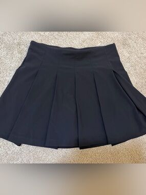 NWT Wilson Black Classic pleated mini skirt